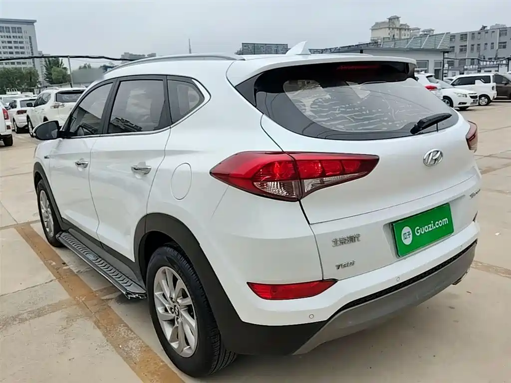 Hyundai Tucson 2015 1.6T Dual Clutch 2WD Smart фото 5
