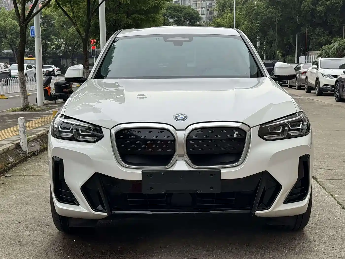 BMW iX3 2022 Facelift Leading Model фото 2