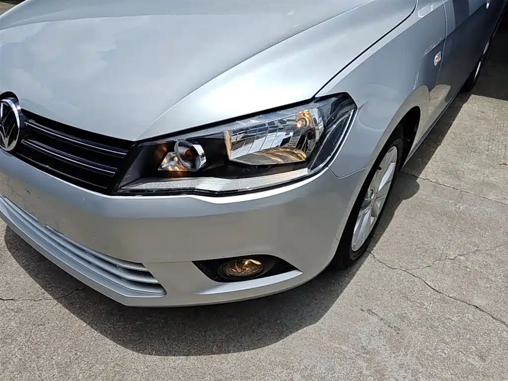 Volkswagen Jetta 2013 1.6L Automatic Comfort фото 24