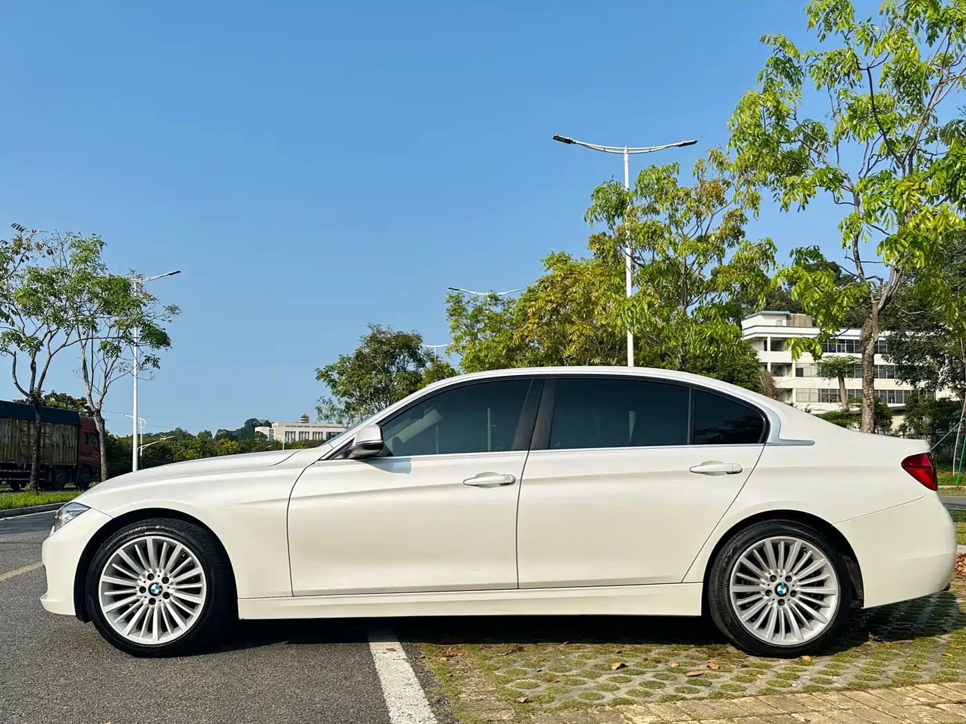 BMW 3 Series 2018 320Li Fashion Style фото 4
