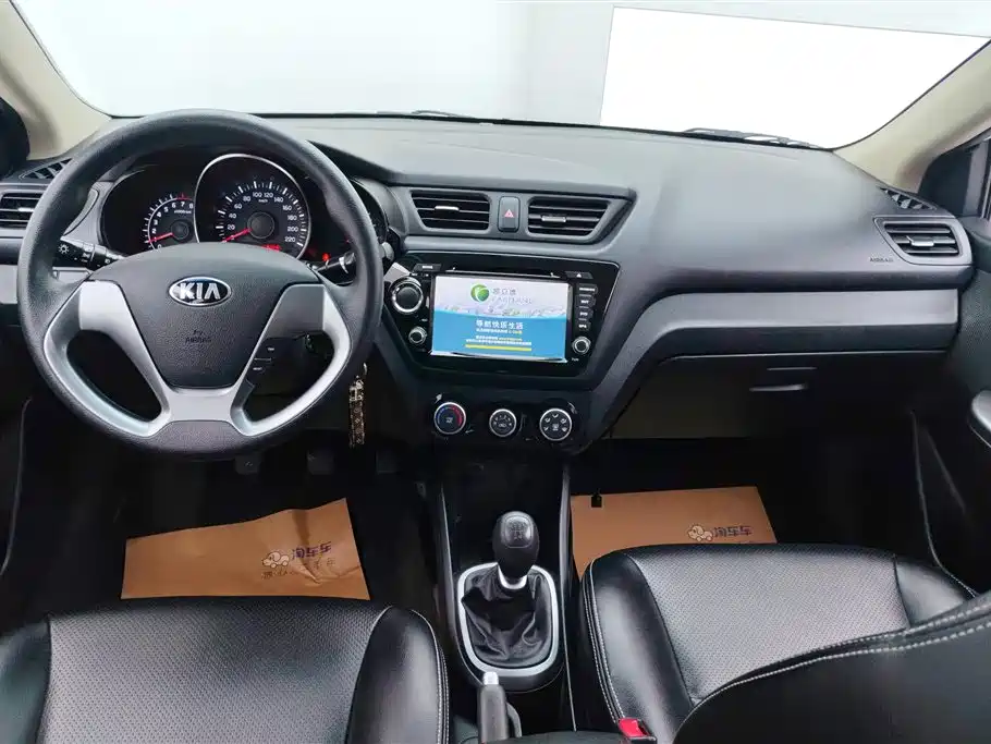 Kia K2 2015 Sedan 1.4L MT GLS фото 12