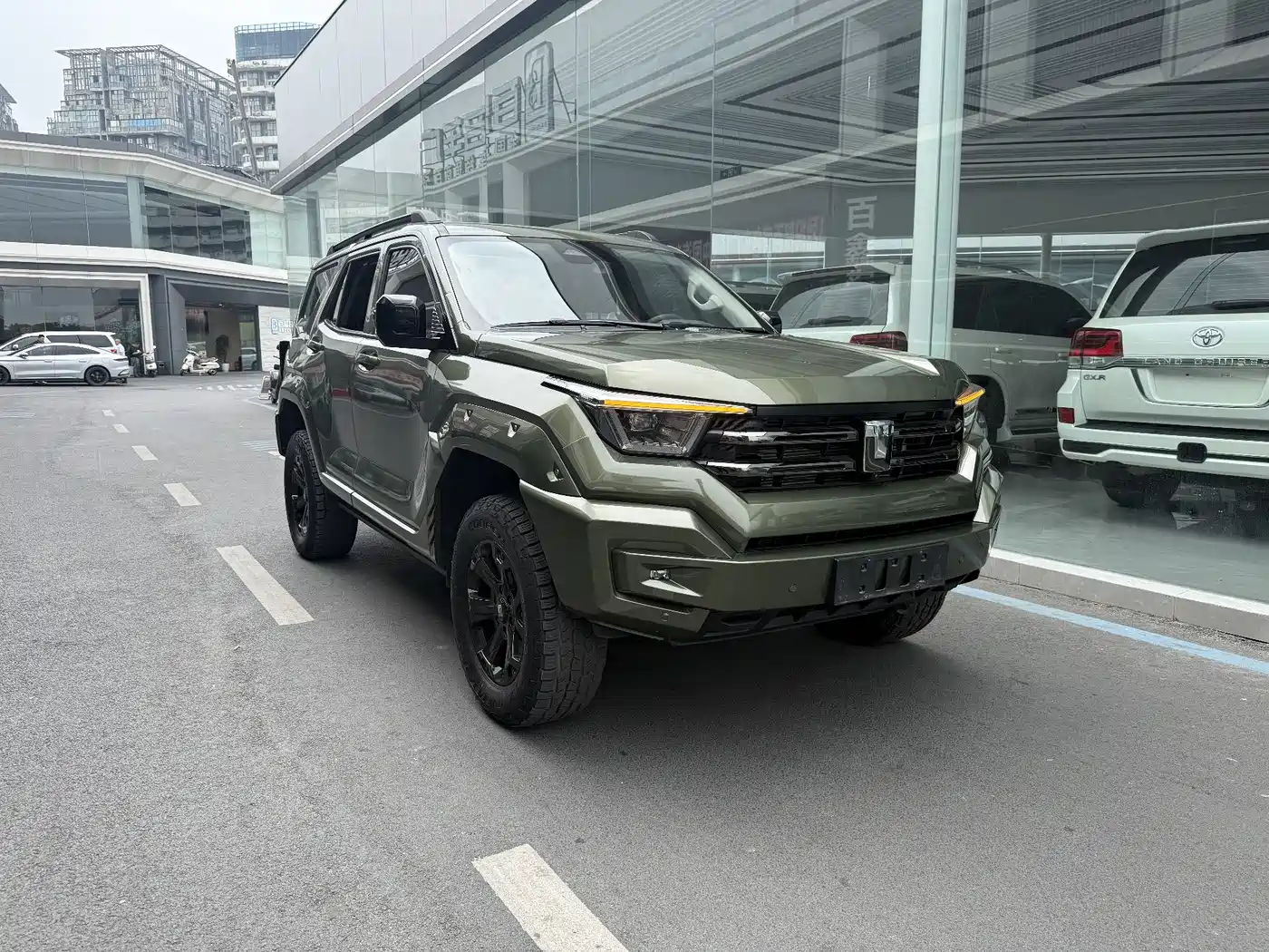 Tank 400 New Energy 2024 Hi4-T Off-Road Edition фото 3