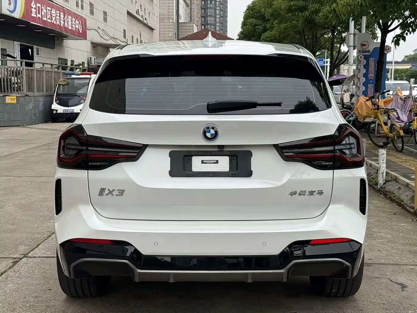 BMW iX3 2022 Facelift Leading Model фото 15