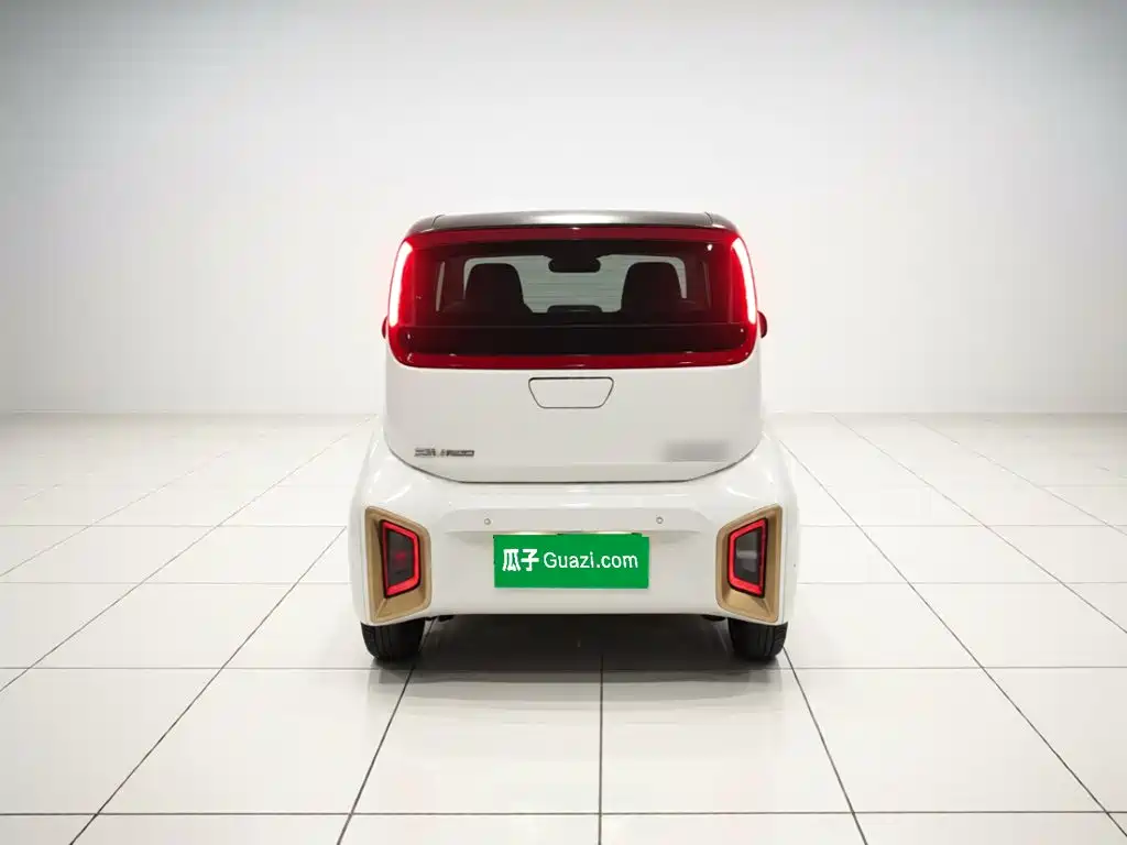 Фото 5 - Baojun E200