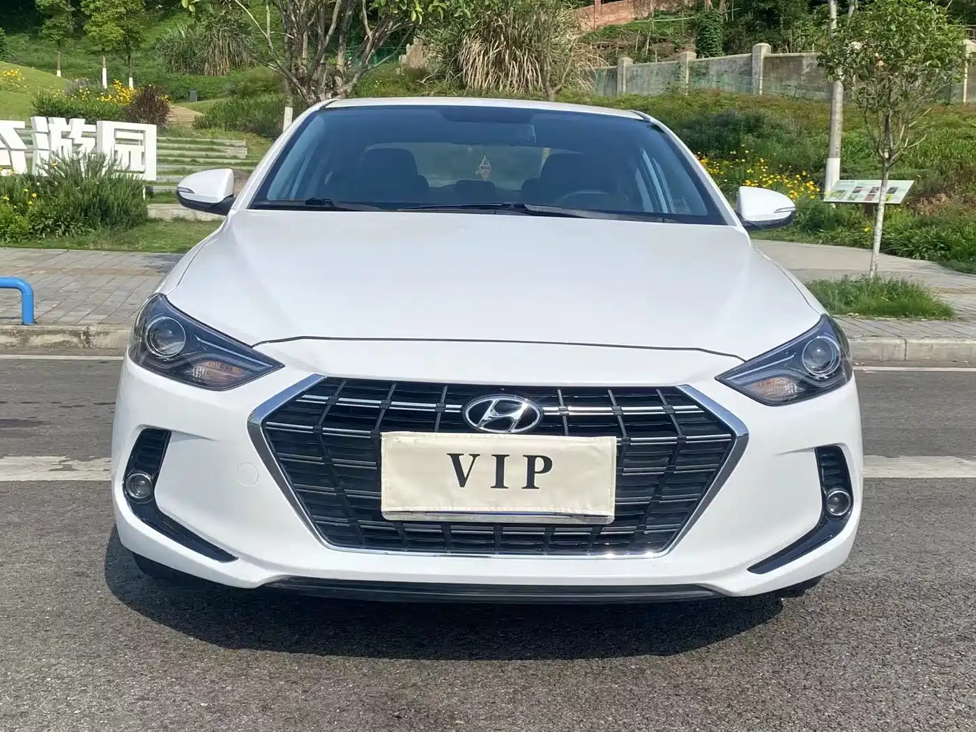 Hyundai Elantra 2020 1.5L CVT Smart Style·Elite фото 2