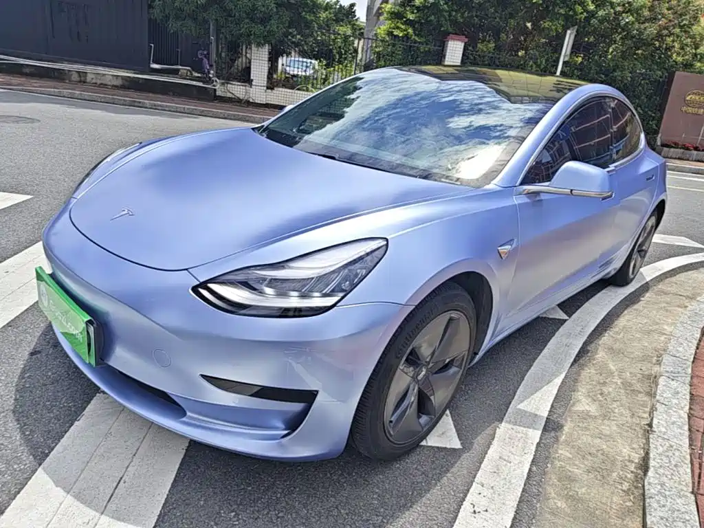 Tesla Model 3 2020