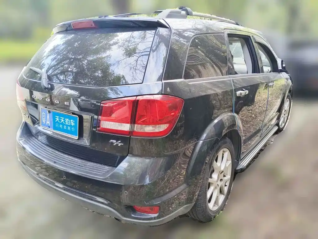 Dodge Journey 2013 2013 Model 2.4L 2WD Premium Edition