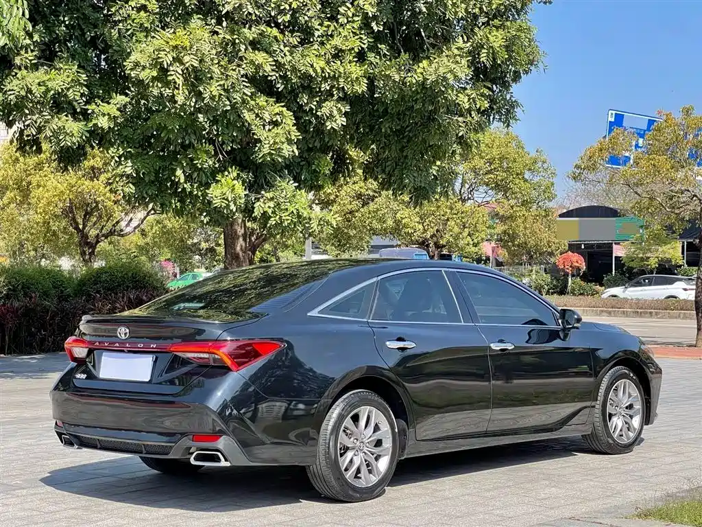 Toyota Avalon 2021 2.5L Luxury Edition фото 7