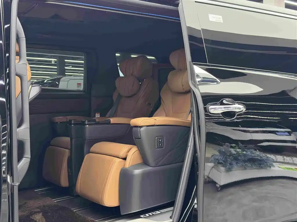 Toyota Vellfire 2025 2024 Crown Hybrid 2.5L Premium Edition