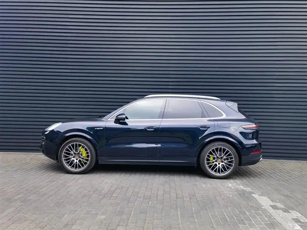 Porsche Cayenne New Energy 2021 — пригон из Китая