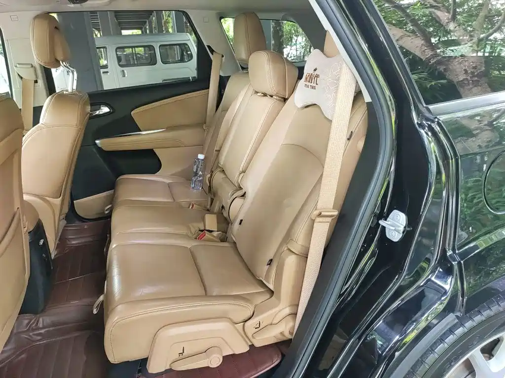 Dodge Journey 2016 2013 Model 2.4L 2WD Premium Edition