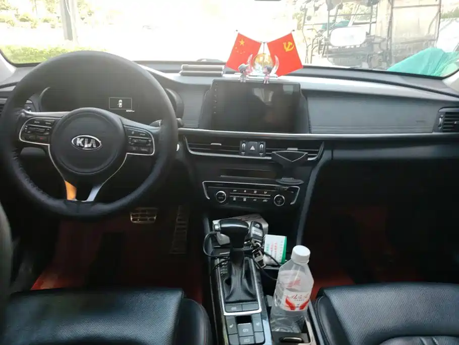 Фото 13 - Kia K5