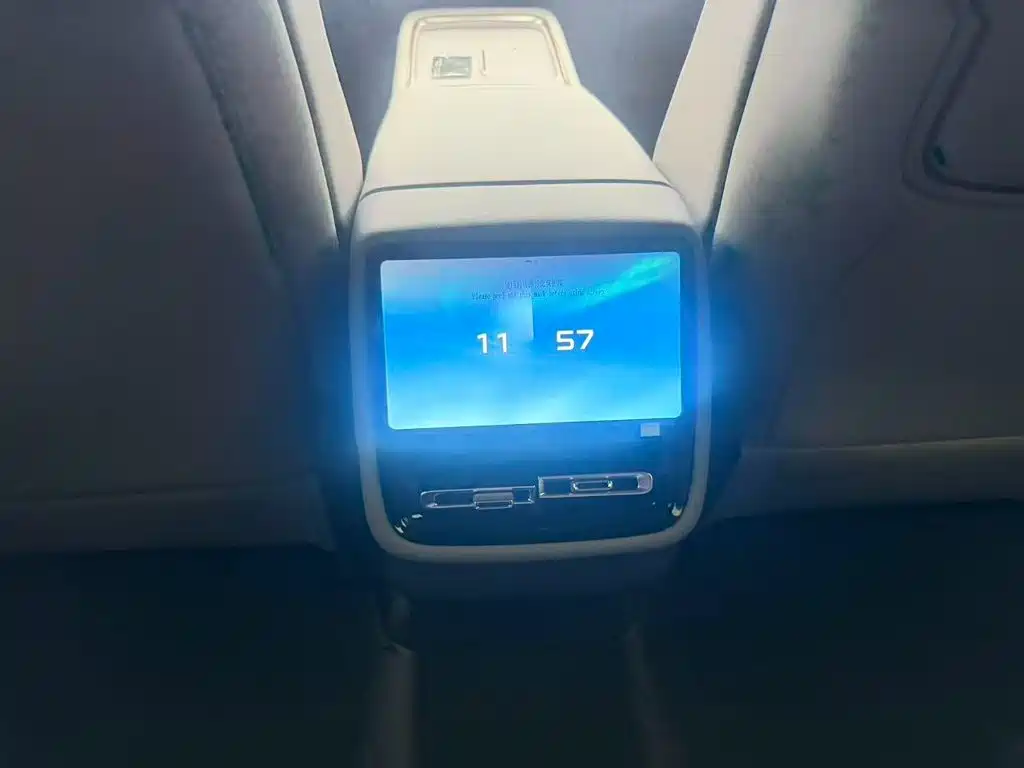 XPeng P7+ 2026 2026 Model Pure Electric Base Version