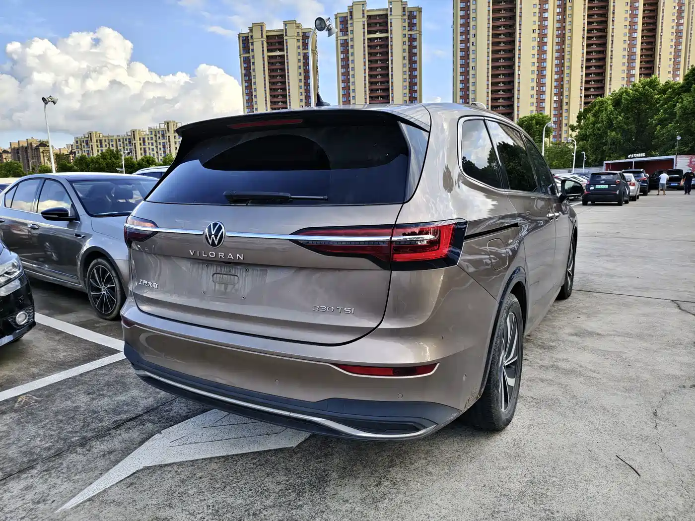 Volkswagen Viloran 2020 2020 330TSI Luxury Edition