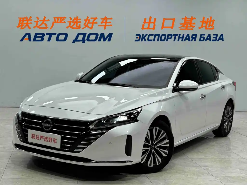 Nissan TEANA