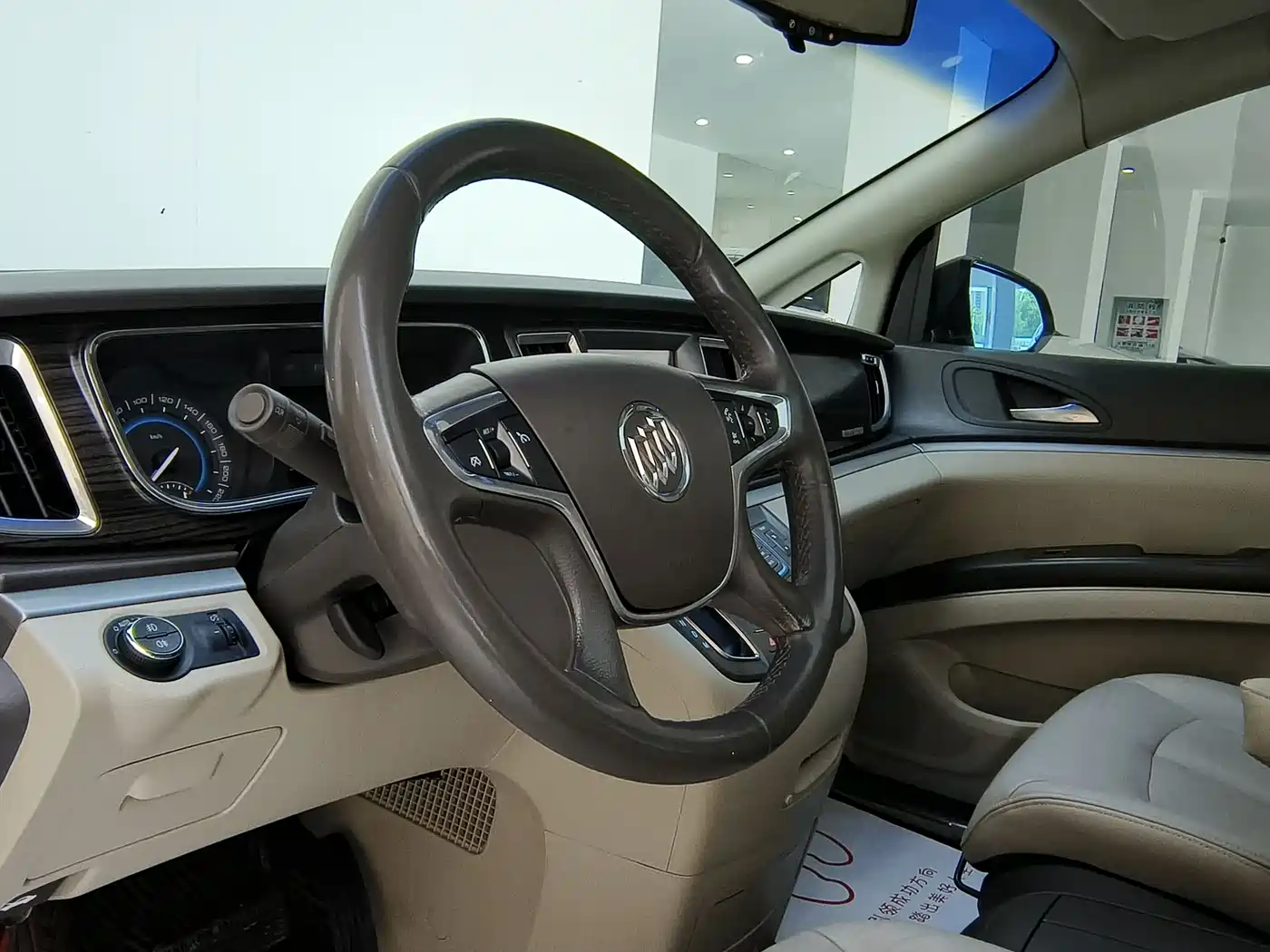 Buick GL8 2011 3.0L XT Luxury Business Flagship фото 15