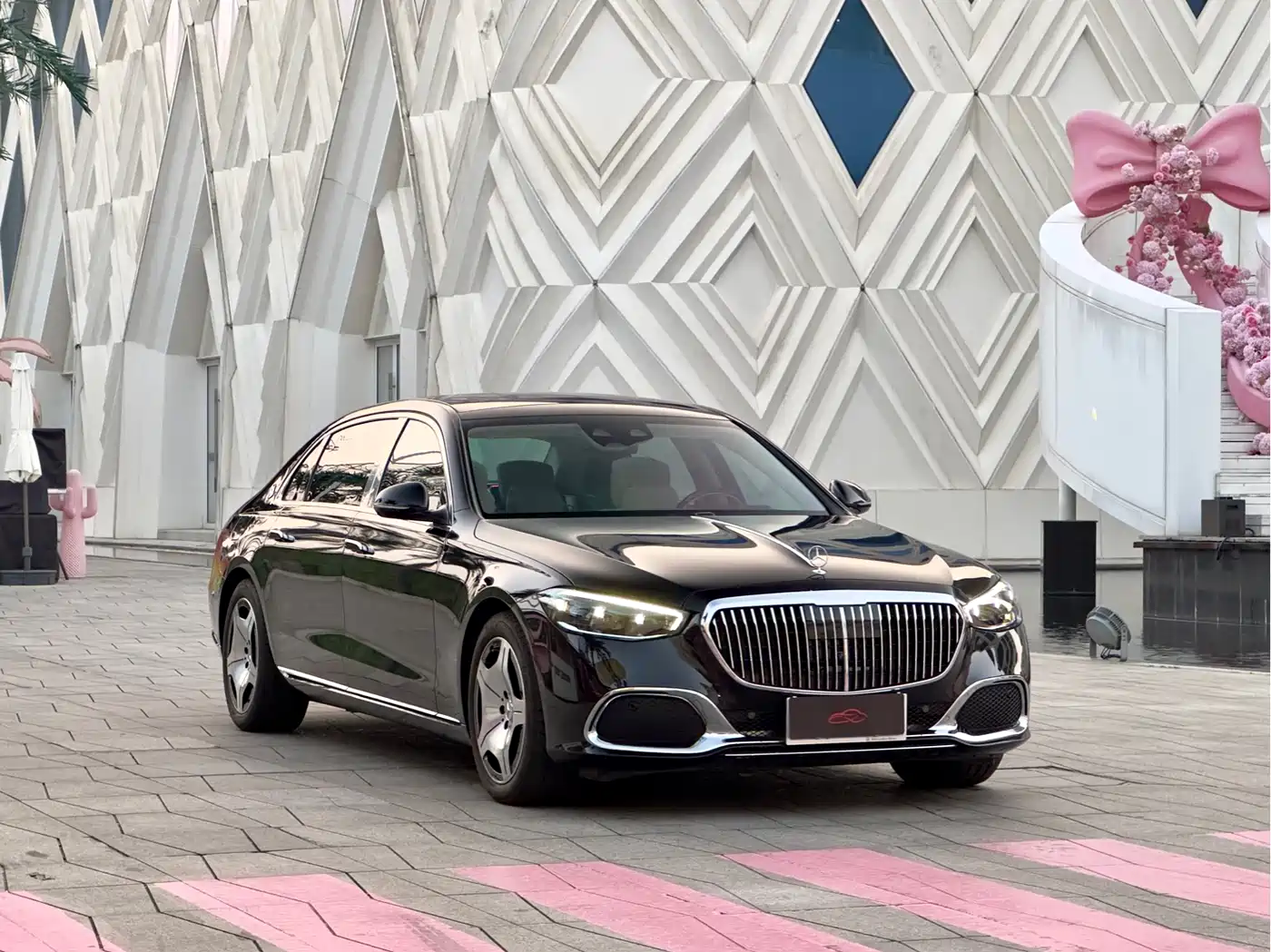 Mercedes-Benz Maybach S-Class 2025 Model S 480 4MATIC фото 3
