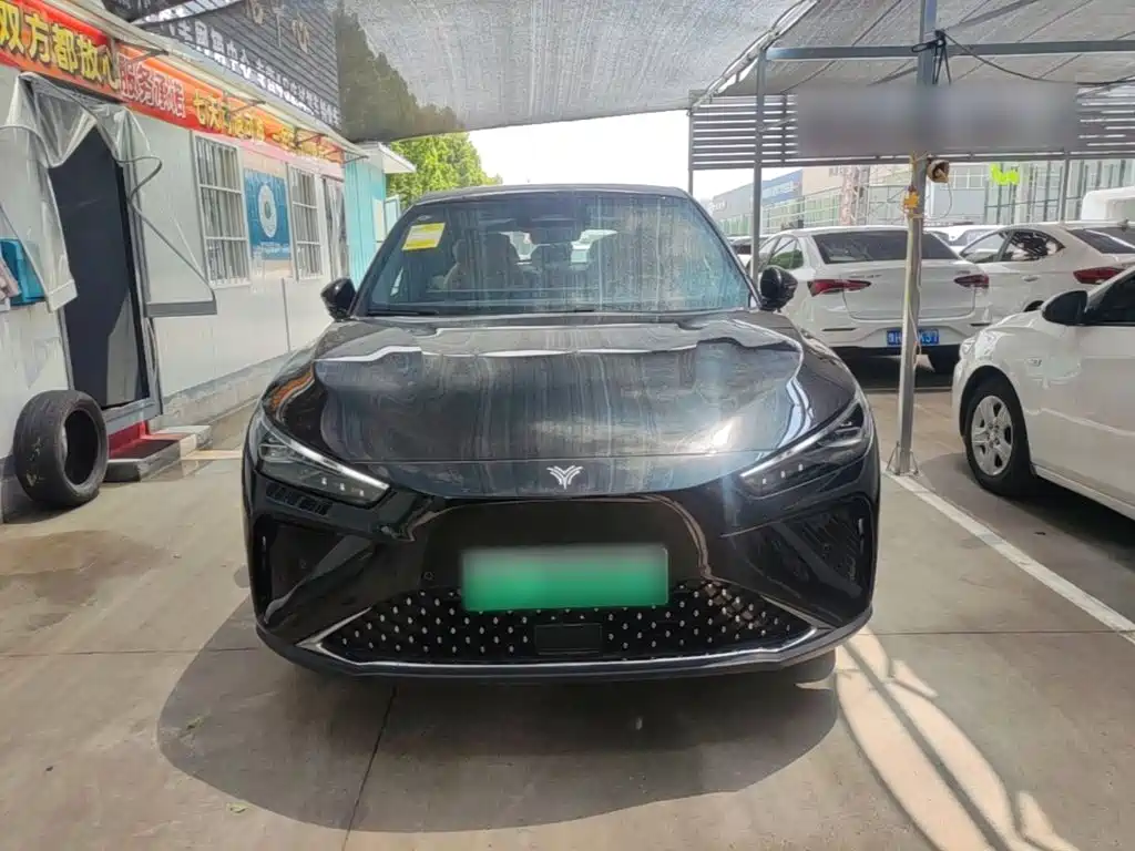 Nezha Auto Nezha L 2026 2024 Pure Electric 510 Flash Charge Red Edition