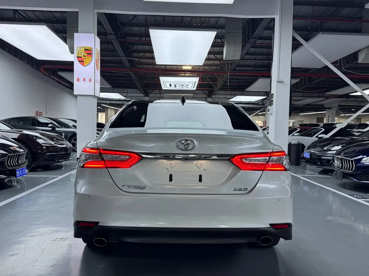 Toyota Camry 2021 2.5G Luxury Edition фото 18