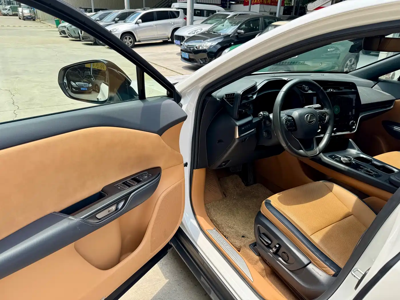 Lexus RZ 2023 2023 450e 4WD Deluxe