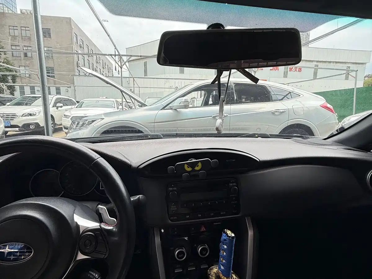 Subaru BRZ 2017 2.0i Automatic type-S Edition фото 5