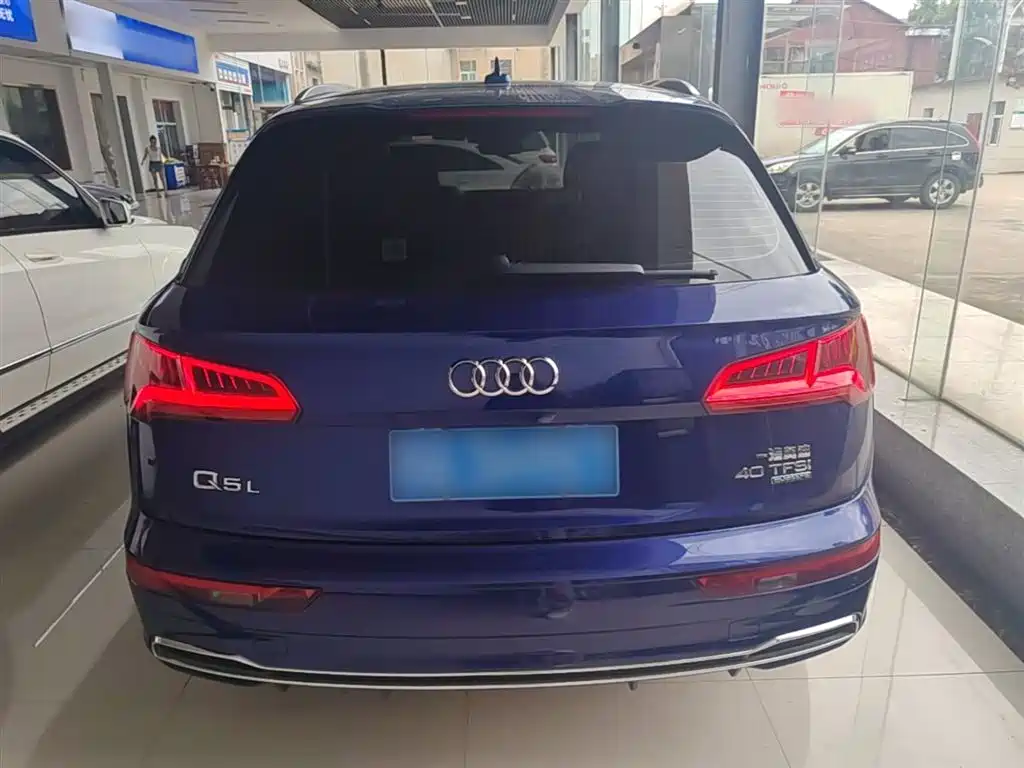 Audi Q5L 2018 40 TFSI Prestige Fashion (China V) фото 6