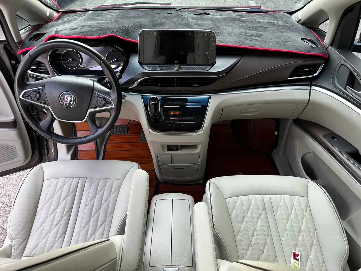 Buick GL8 2022 Land Business Class 652T Luxury фото 6