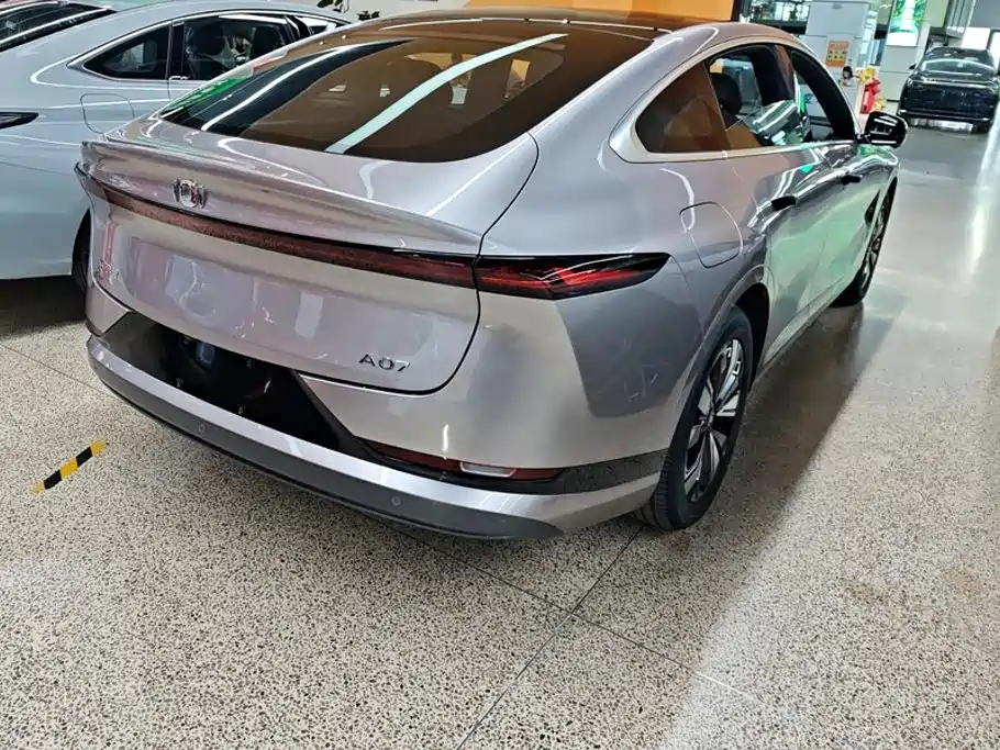 Changan Qiyuan A07 2026 2025 Blue Whale Extended Range 140 Elite