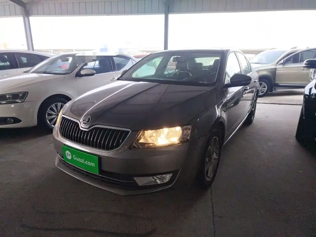Škoda Octavia 2016 1.6L Automatic Smart Edition
