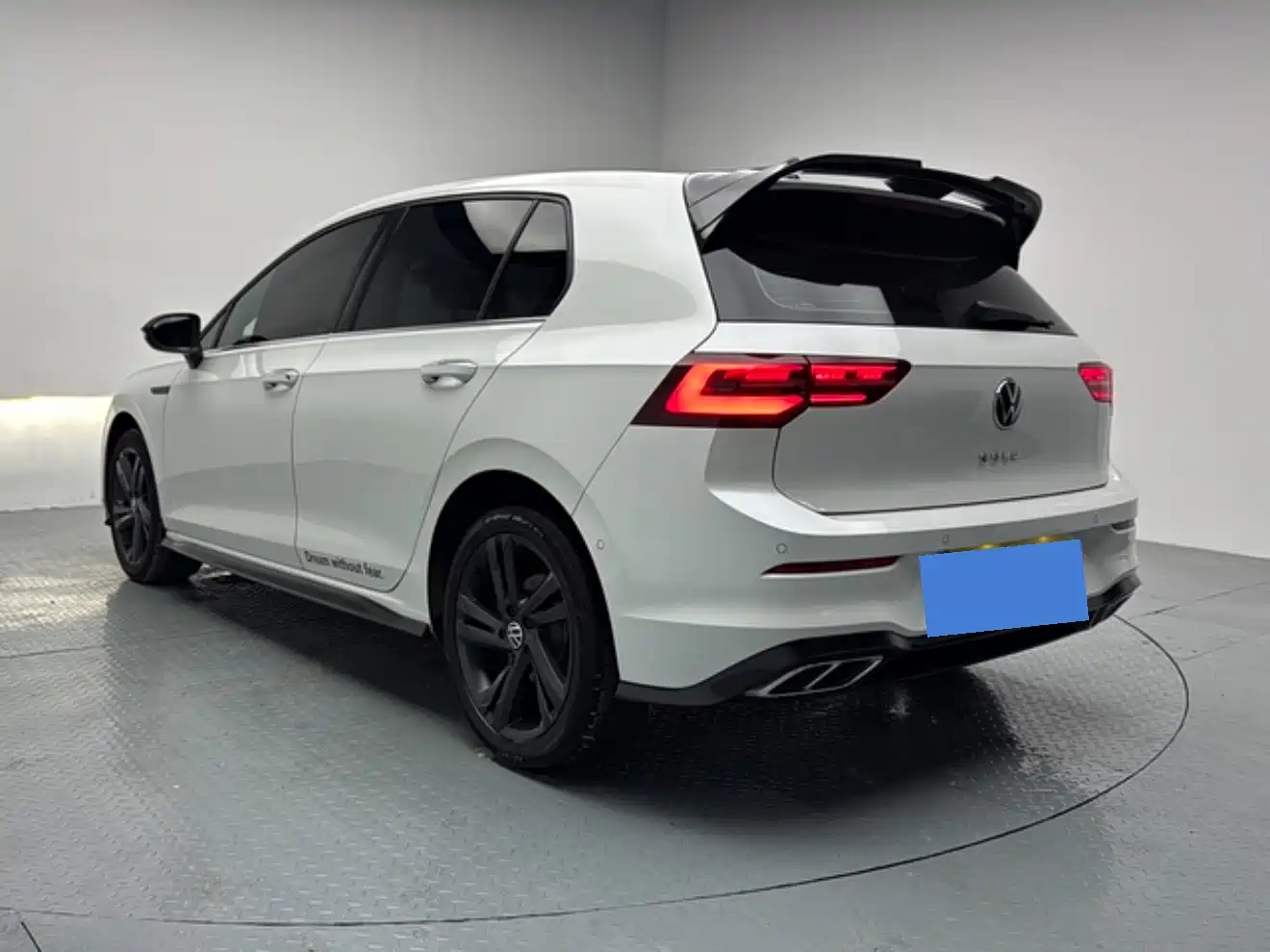 Фото 7 - Volkswagen Golf