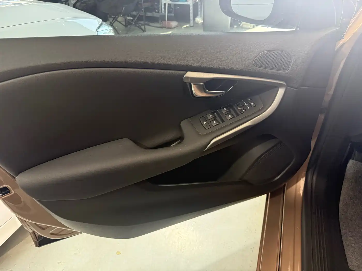 Photo 5 - Volvo V40