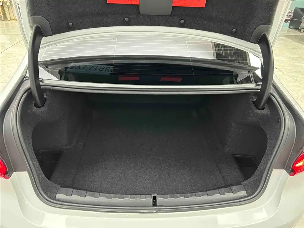 BMW 3 Series 2022 320i Sport Package фото 17