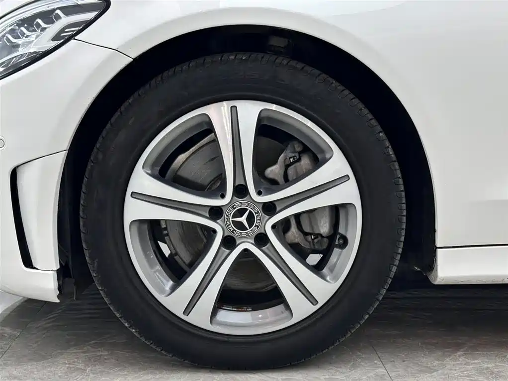 Mercedes-Benz C-Class 2019 Facelift C 260 L Sport фото 21