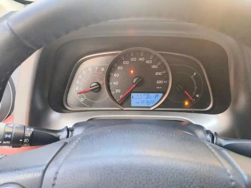 Photo 15 - Toyota RAV4