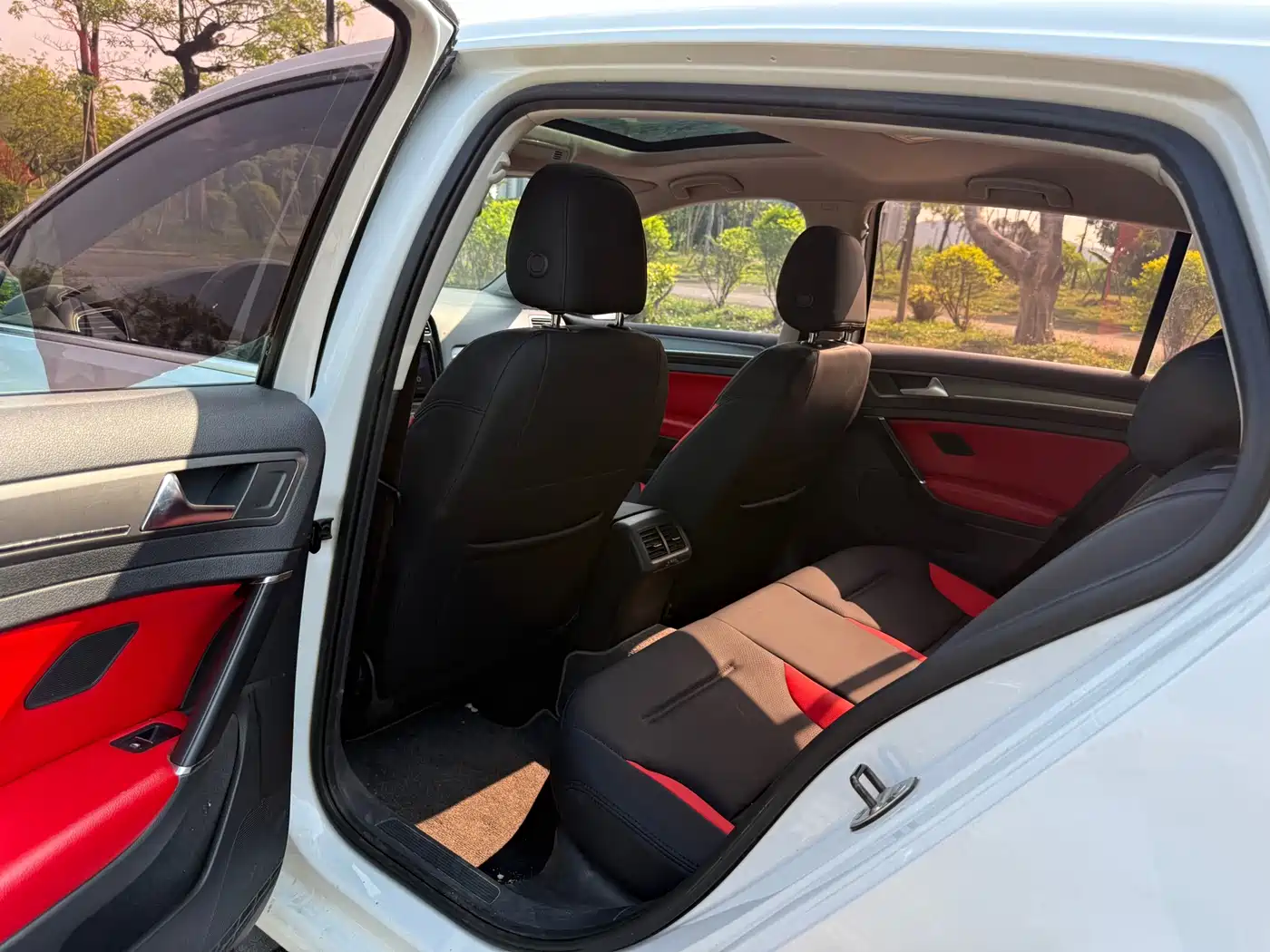 Volkswagen Golf 2014 1.4TSI Manual Comfort фото 11