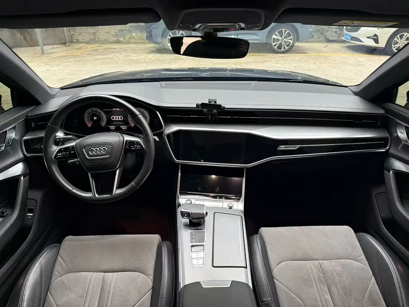 Audi A6L 2024 45 TFSI Premium Dynamic фото 2
