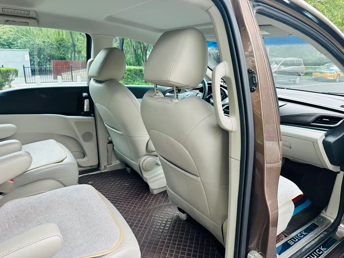 Buick GL8 2021 Land Business Class 652T Luxury фото 26