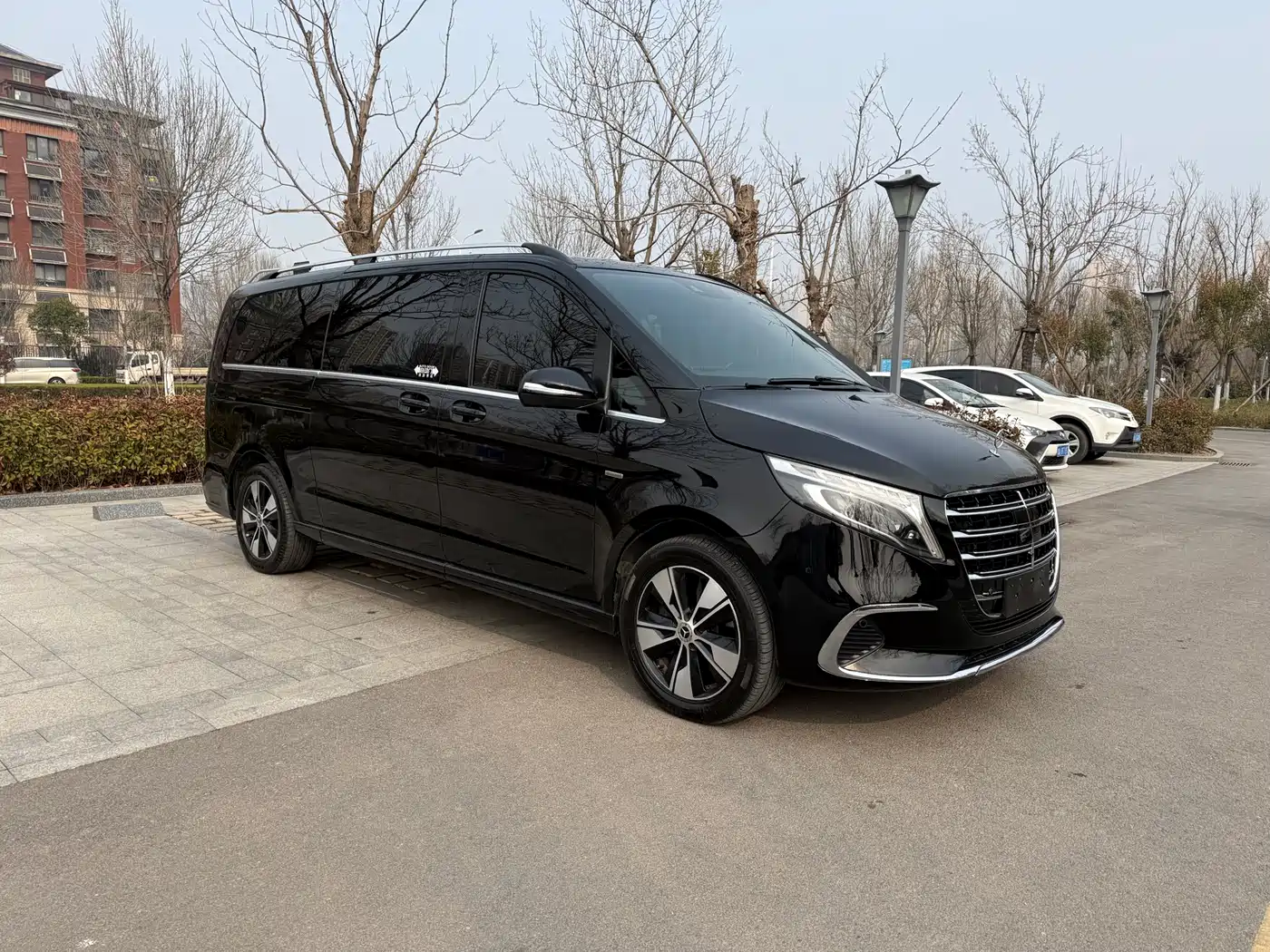 Mercedes-Benz V-Class 2022 V 260 L Long Wheelbase Prestige Edition фото 3