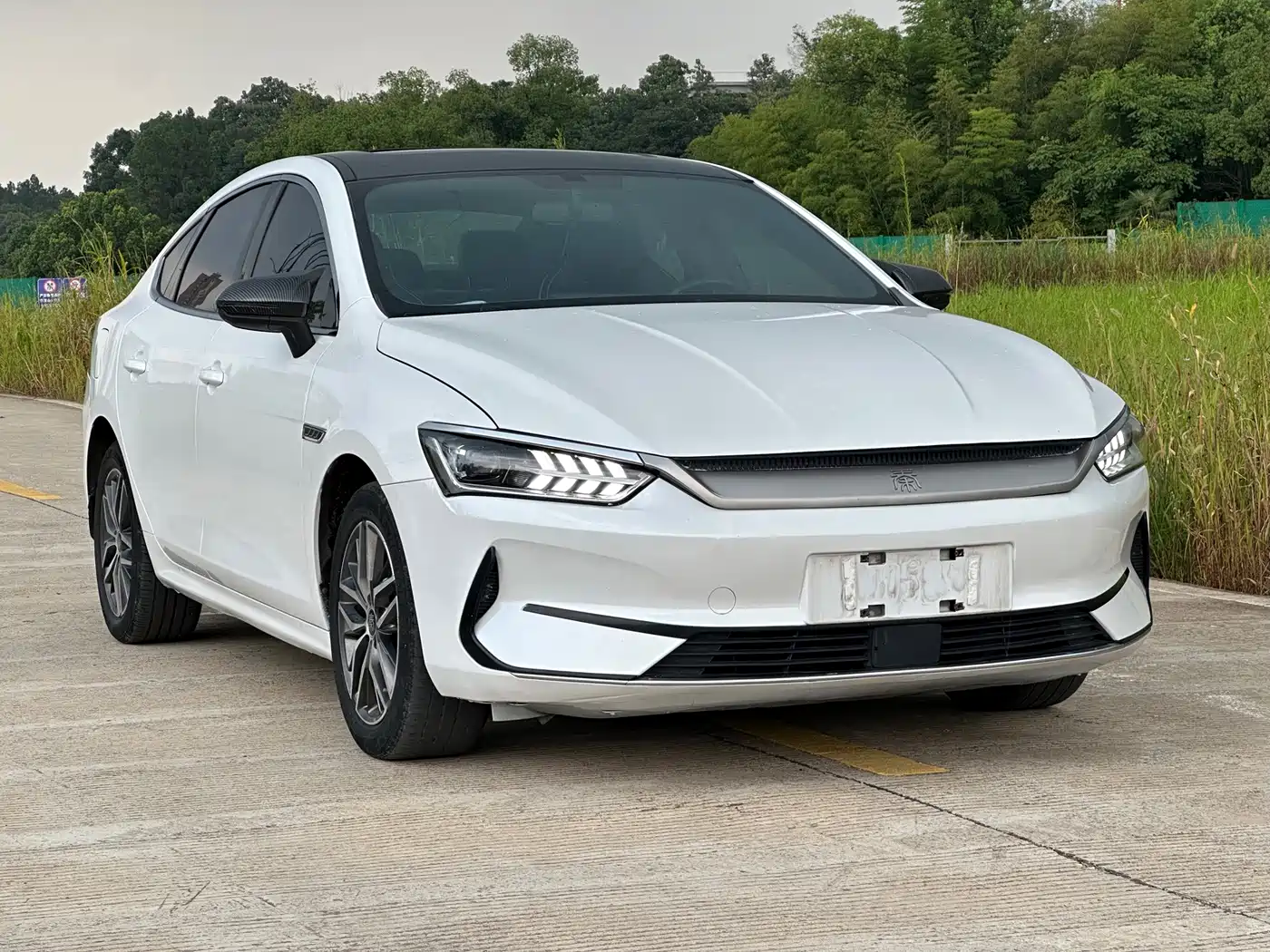 BYD Qin PLUS 2021 2021 EV 400KM Luxury Model