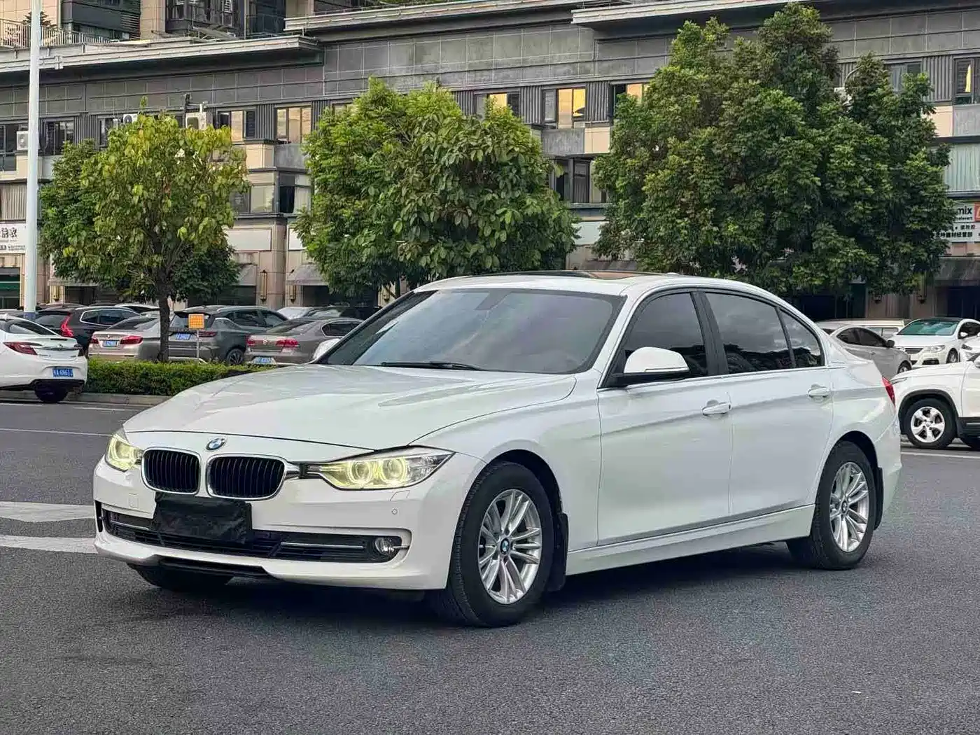 Фото 1 - BMW 3 Series