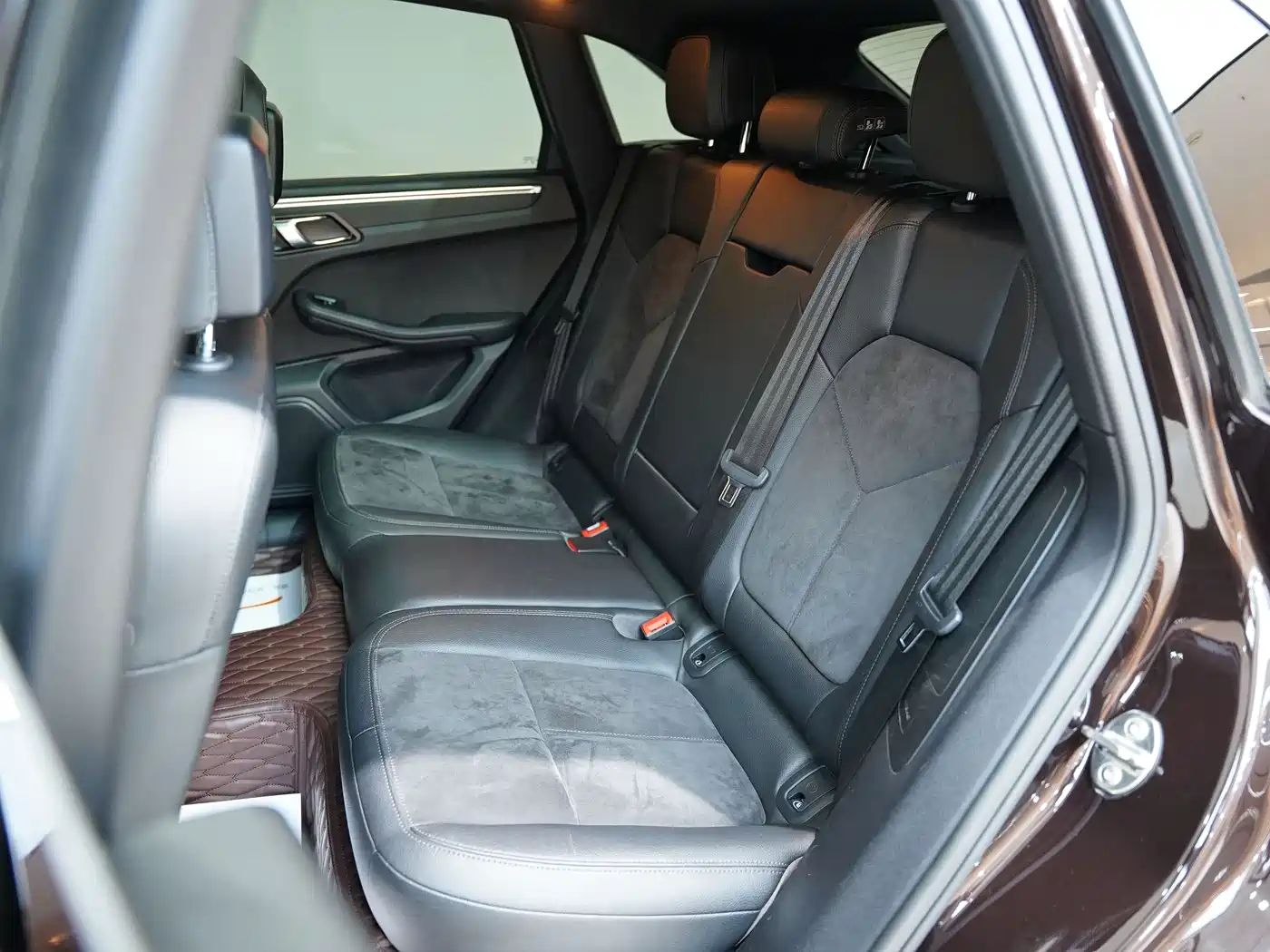 Porsche Macan 2018 Macan 2.0T фото 13