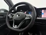 Фото 13 - Volkswagen Golf