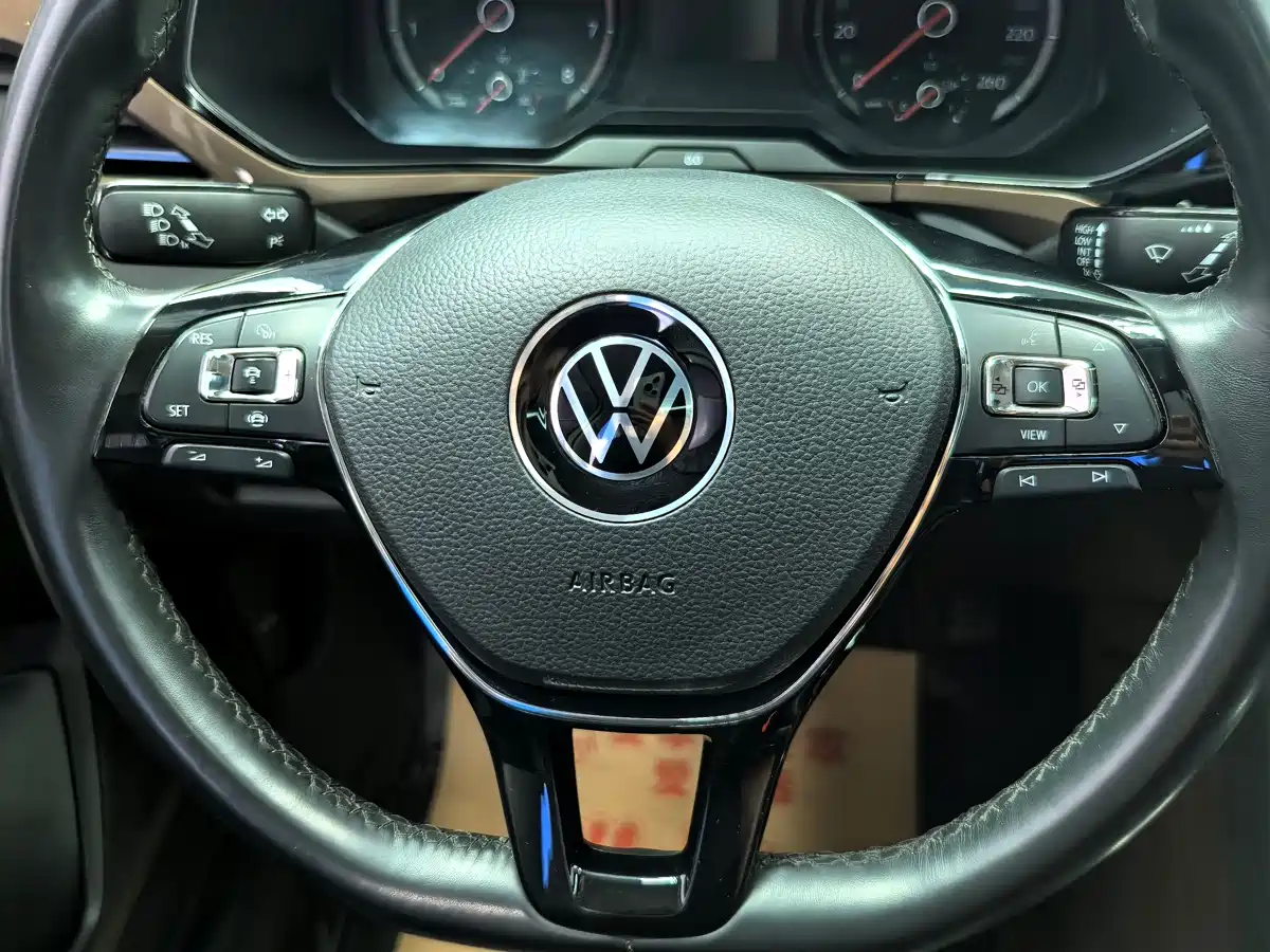 Volkswagen Tharu 2021 Model 280TSI 2WD Luxury Edition фото 15