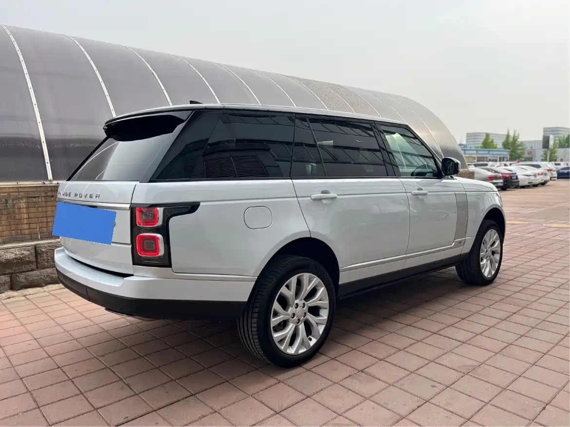 Land Rover Range Rover 2019 3.0 SC V6 Heritage Extended Edition фото 4
