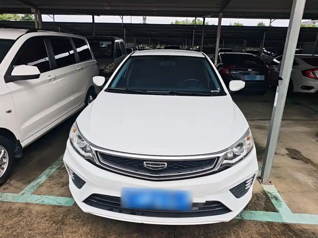 Фото 3 - Geely Vision