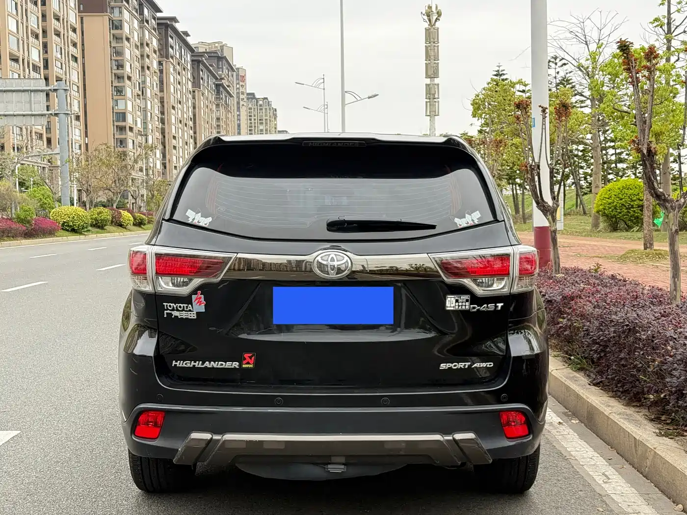 Toyota Highlander 2017 2.0T 4WD Gloss Black Limited Edition фото 5