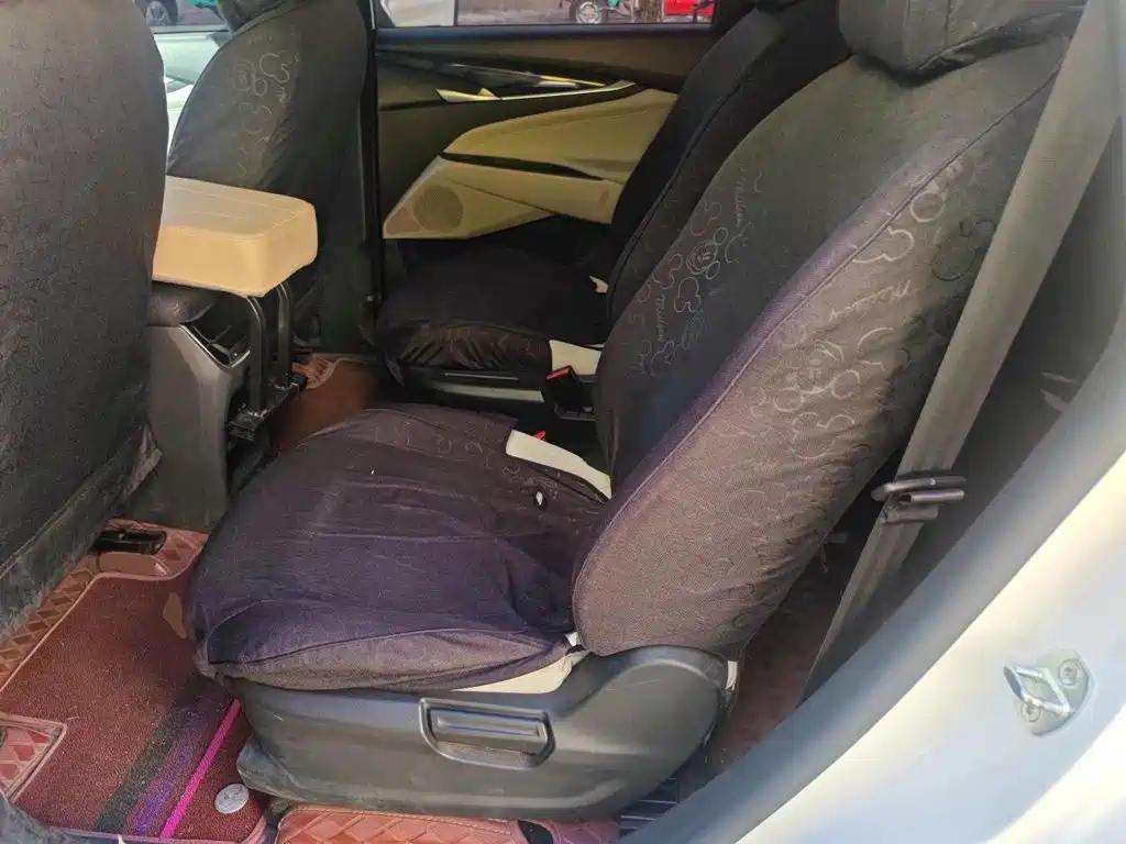 Photo 13 - Maxus Maxus G50