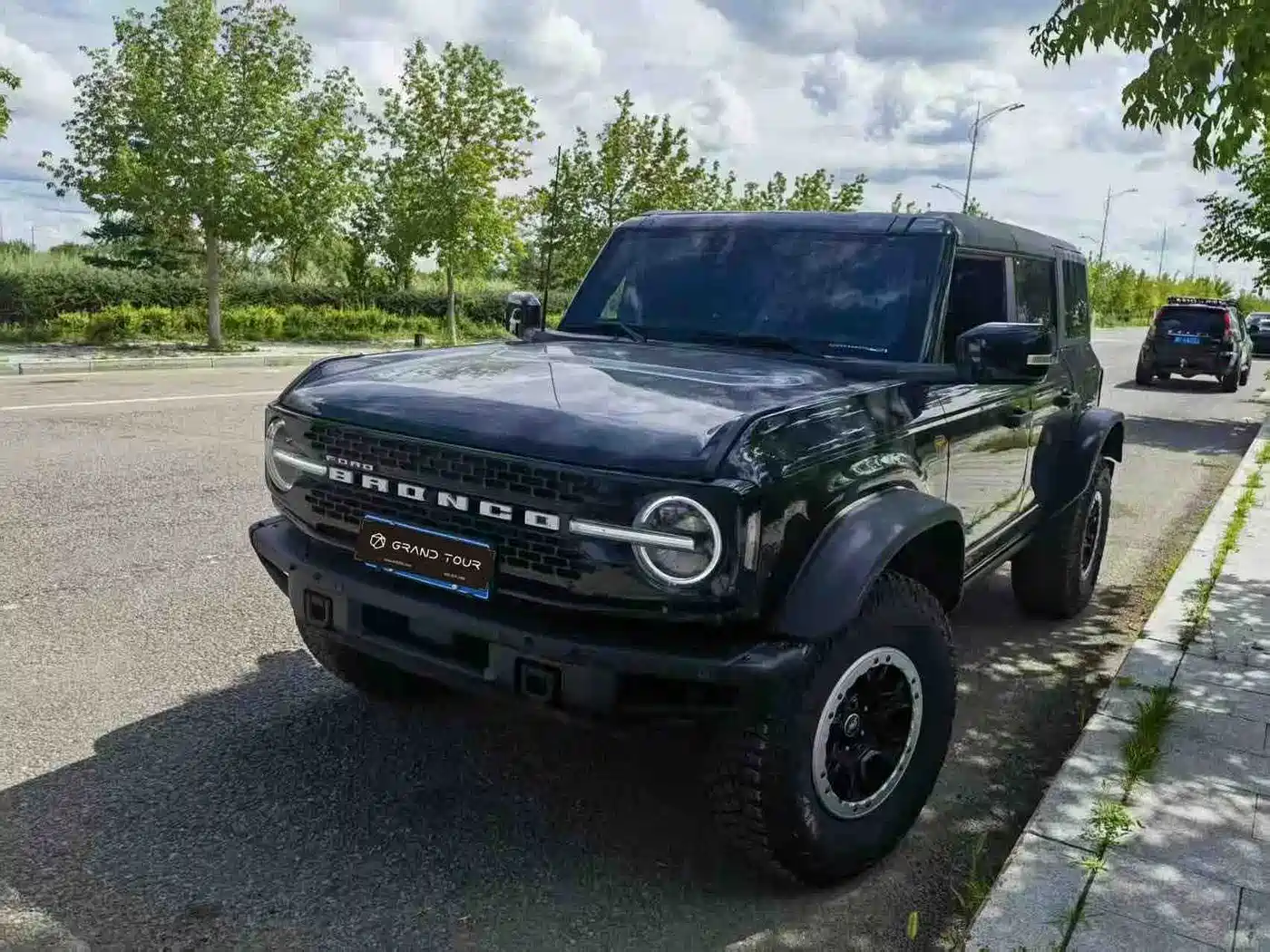 Ford Bronco 2025 2024 2.3T Badlands