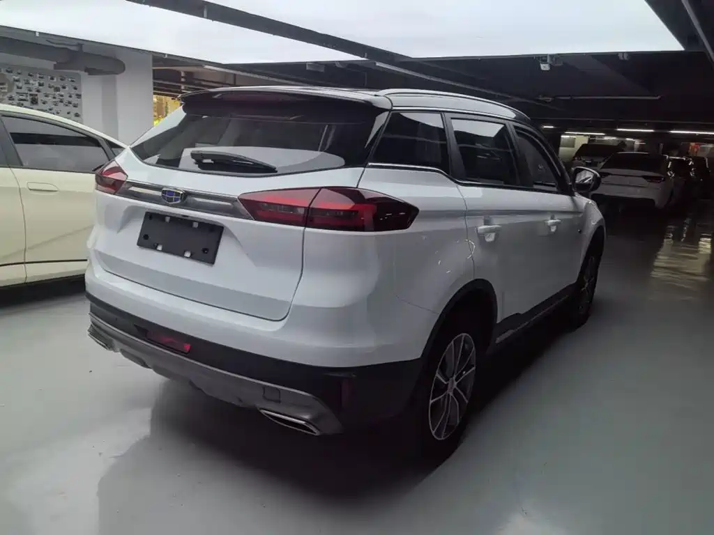 Photo 7 - Geely Boyue