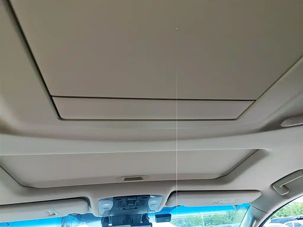 Toyota Alphard 2020 Hybrid 2.5L Premium Edition фото 14